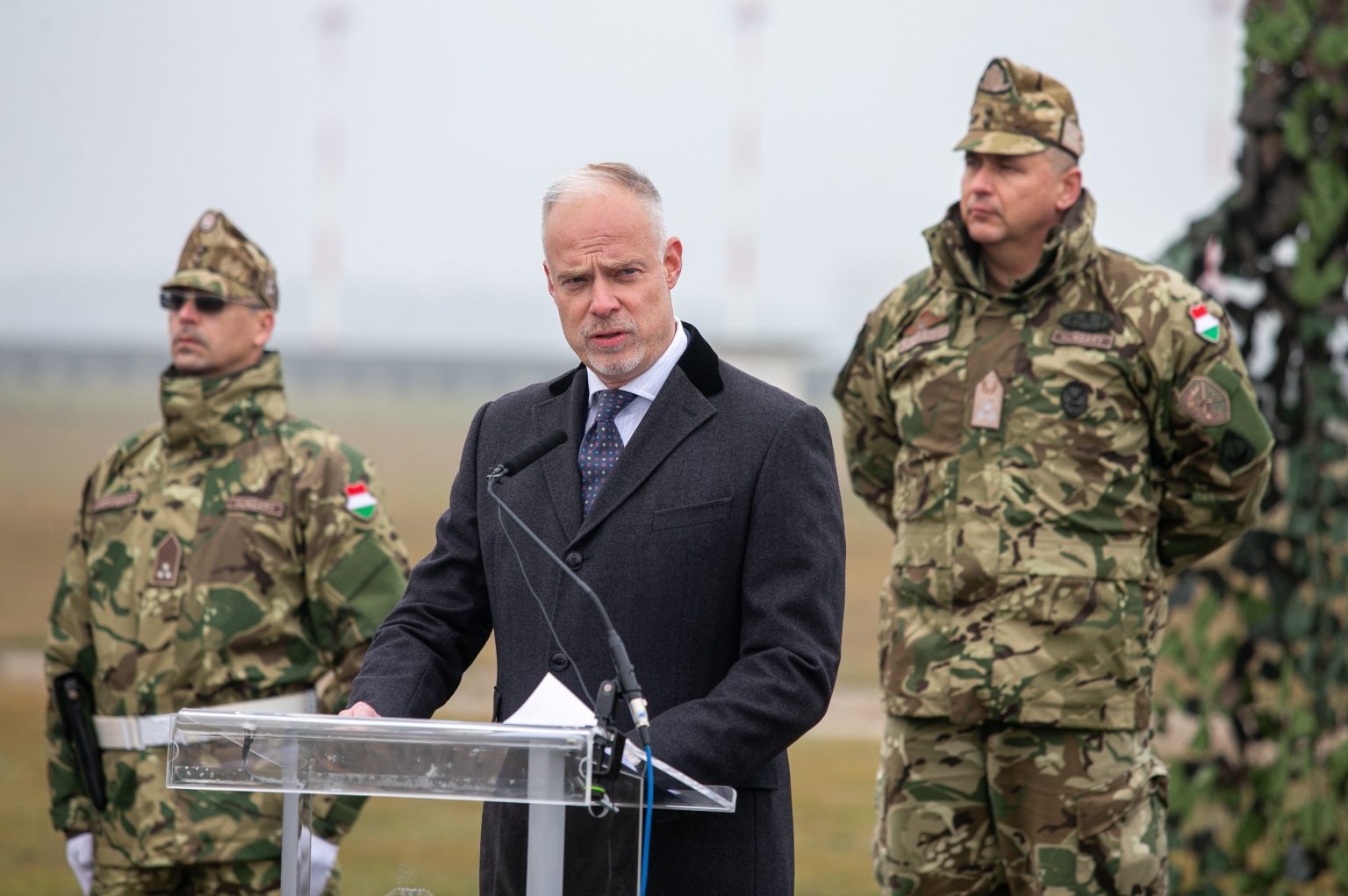 Defense Minister Explains Hungary S Standpoint To German Media