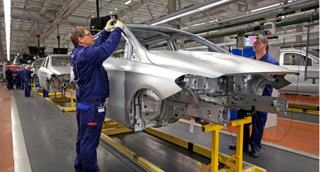 German Carmaker Giant Daimler To Expand Its Mercedes Plant In Hungary post's picture