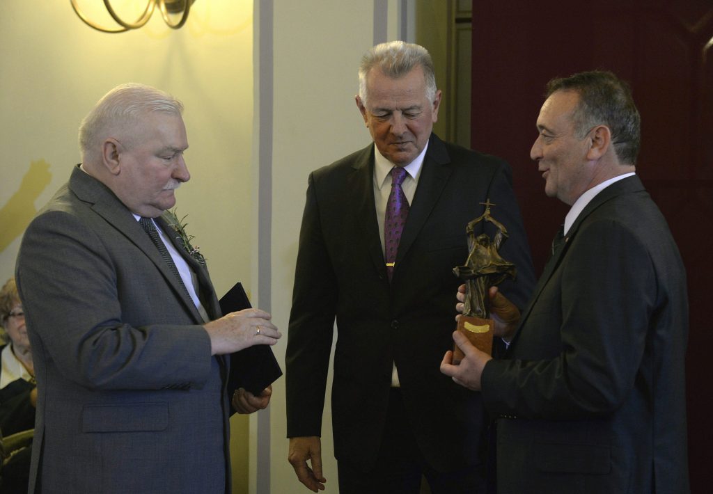 Former Polish President Presented St. István Prize post's picture
