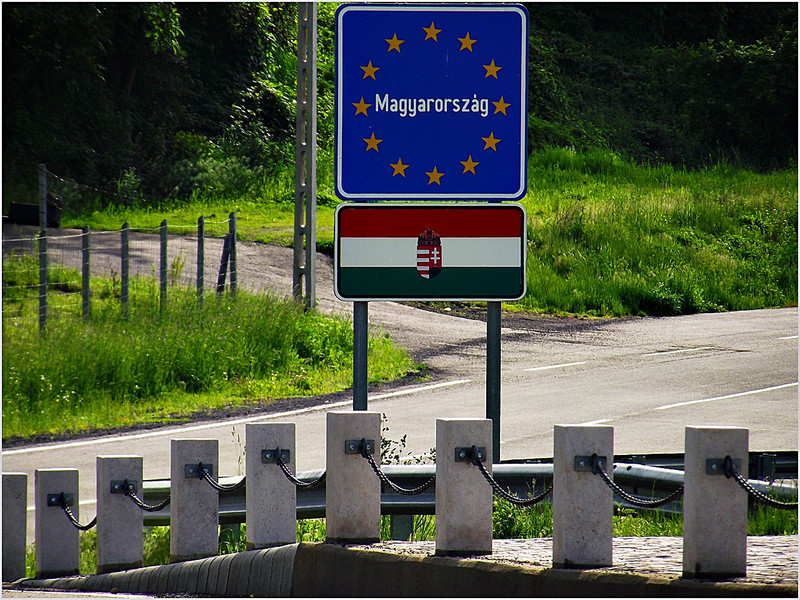 Graphs – Most Hungarians Would Restrict Immigration Rules post's picture