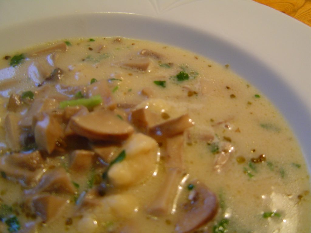 Cook Hungarian – Mushroom Soup Hungarian Style post's picture