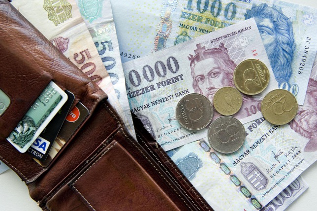 Stats Office: Hungarian Gross Wages Increased Annual 6,7 Percent In September post's picture