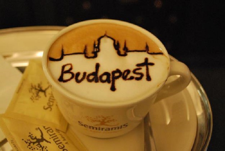 budapest-cafe-kave-diszites