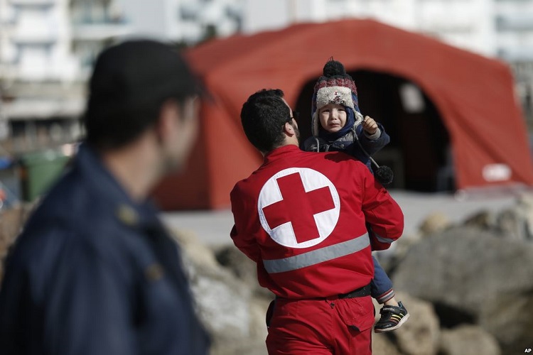 mikro Tåler Guggenheim Museum Hungarian Red Cross Goes To Greece To Assist With Migrants - Hungary Today