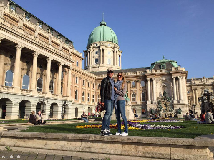 “Greetings From Hungary”: Spanish Actor Antonio Banderas Posts Pic From Buda Castle post's picture