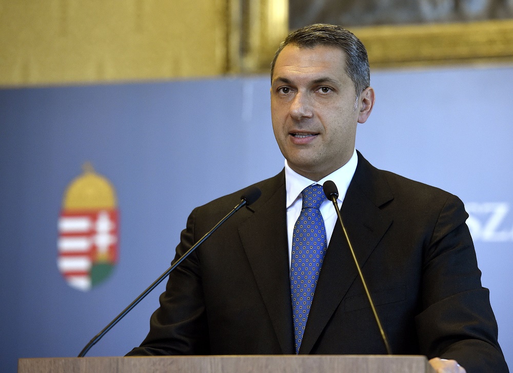 Hungarian Cabinet Chief Rebuffs “Unfair” International Criticism Over Amended Border Regulations post's picture