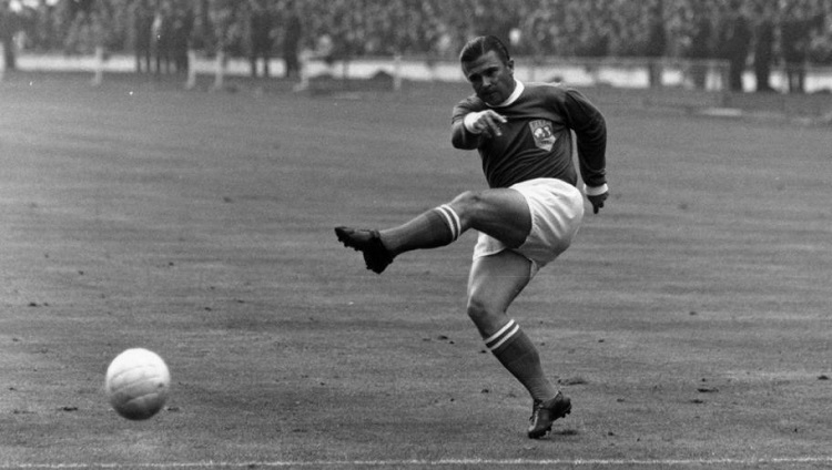 10 Year Anniversary of the Death of Hungarian Football Legend Ferenc Puskás  - Hungary Today