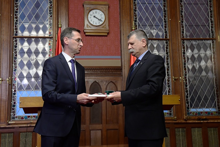 Hungarian Government Submits 2018 Budget Bill To Parliament post's picture