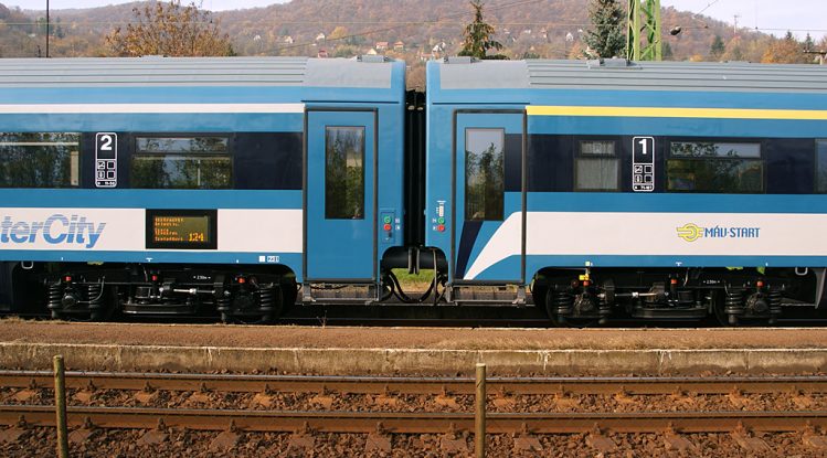 Hungarian Railway Workers Strike Over Planned Closure Of Couchette And Restaurant Cars post's picture