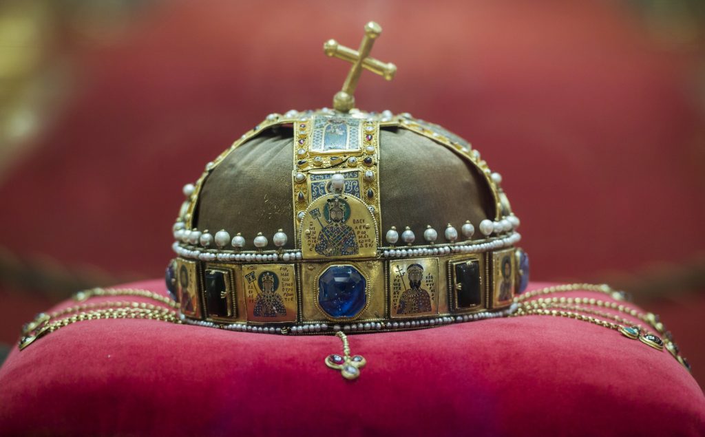 August 23 – The Day the Holy Crown of St. Stephen Was Buried post's picture