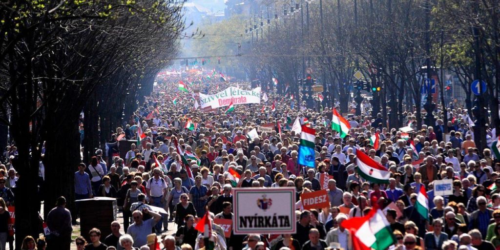 Fidesz Activists to Organize “Peace March” Following Sunday’s By-Election Defeat post's picture