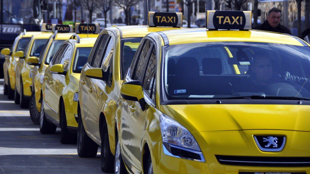 Budapest Taxi Drivers Request Fare Hike Starting in April post's picture