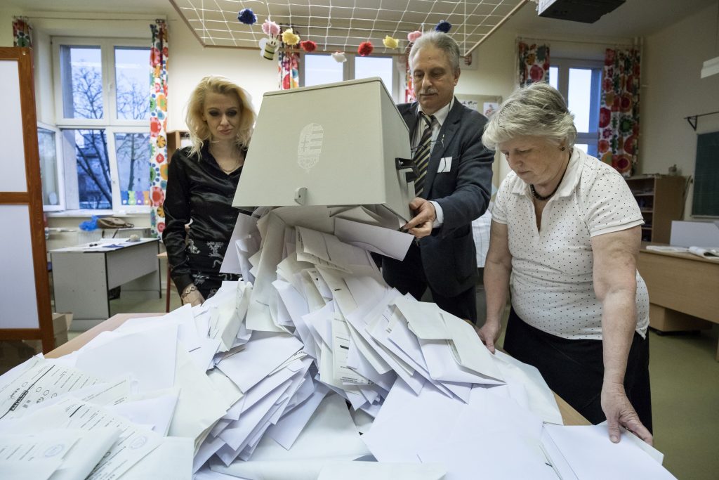 Parties Delegate 4,000 to Vote-counting Cttees so far post's picture