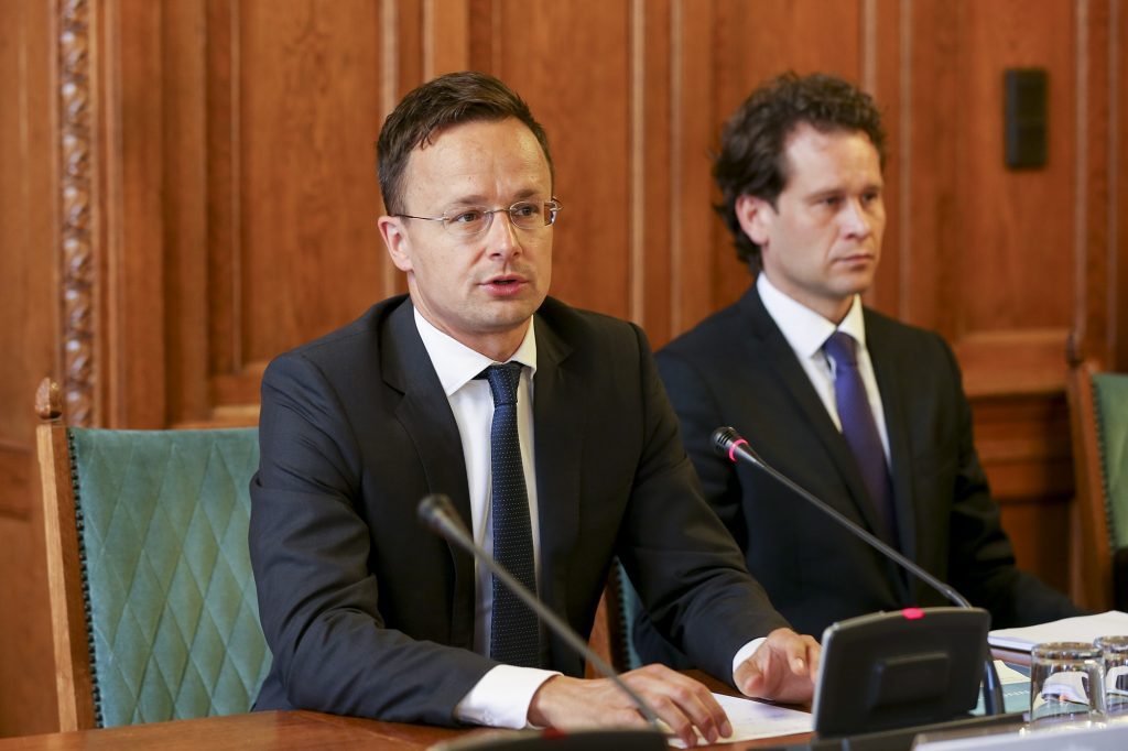 Szijjártó: Hungarian Interest Key Guide to its Foreign Policy post's picture