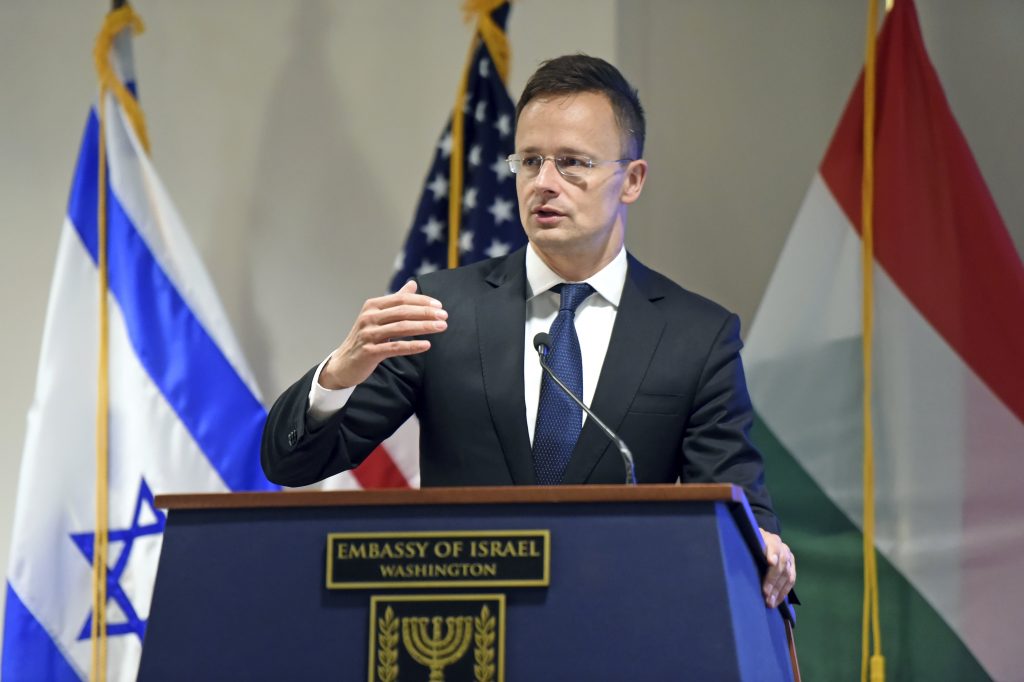 Szijjártó: Hungary Committed to Protecting Judeo-Christian Heritage post's picture