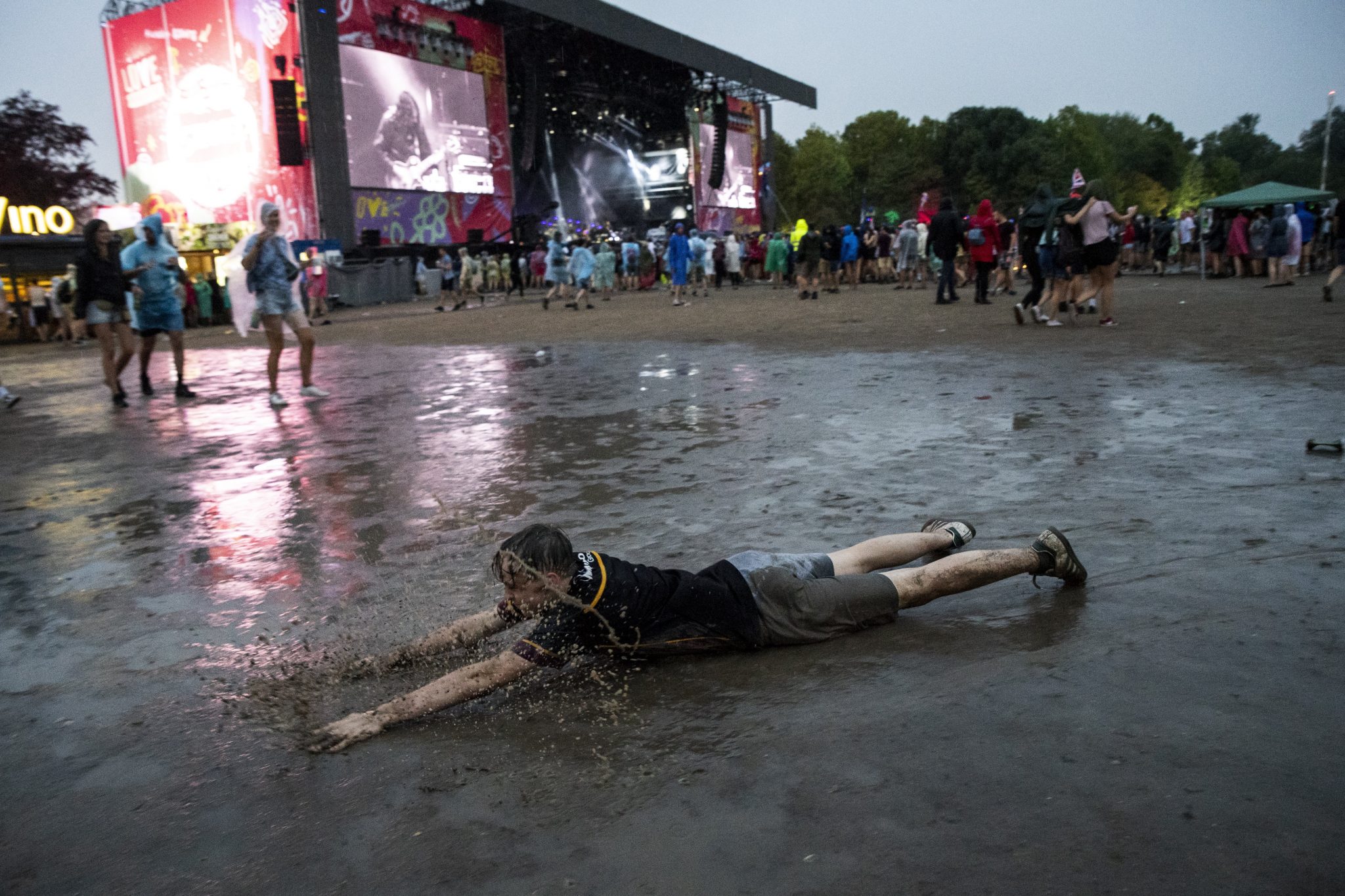 Sziget 2018: 9 Millionth Visitor, Record Number of Festival Goers and Last  Concerts in the Rain - Hungary Today