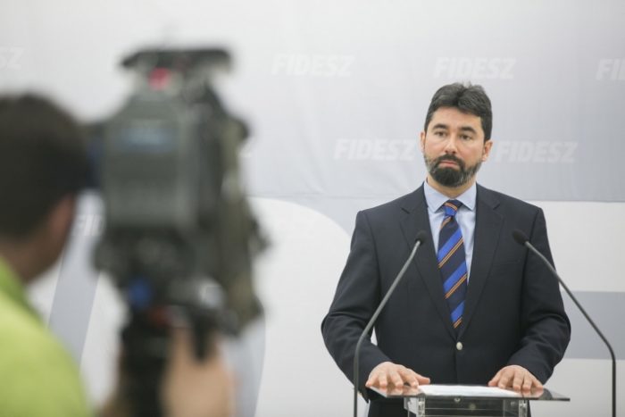 Fidesz MEP: Prohibiting Illegal Migration Key to Saving Lives post's picture