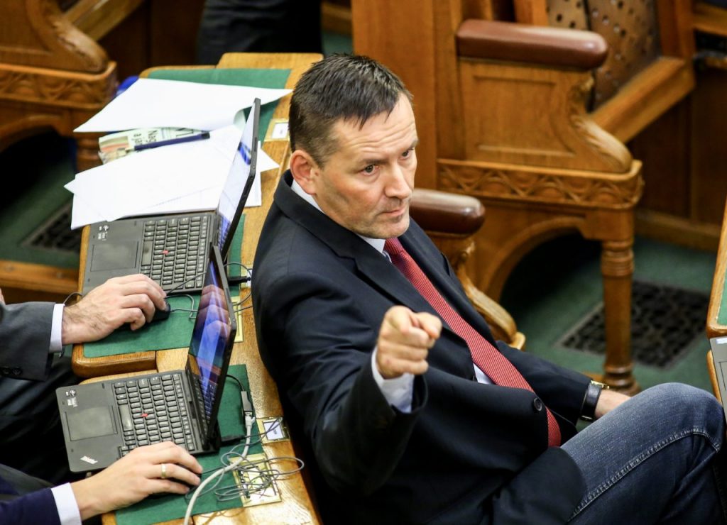 Three Lawmakers Quit Jobbik post's picture