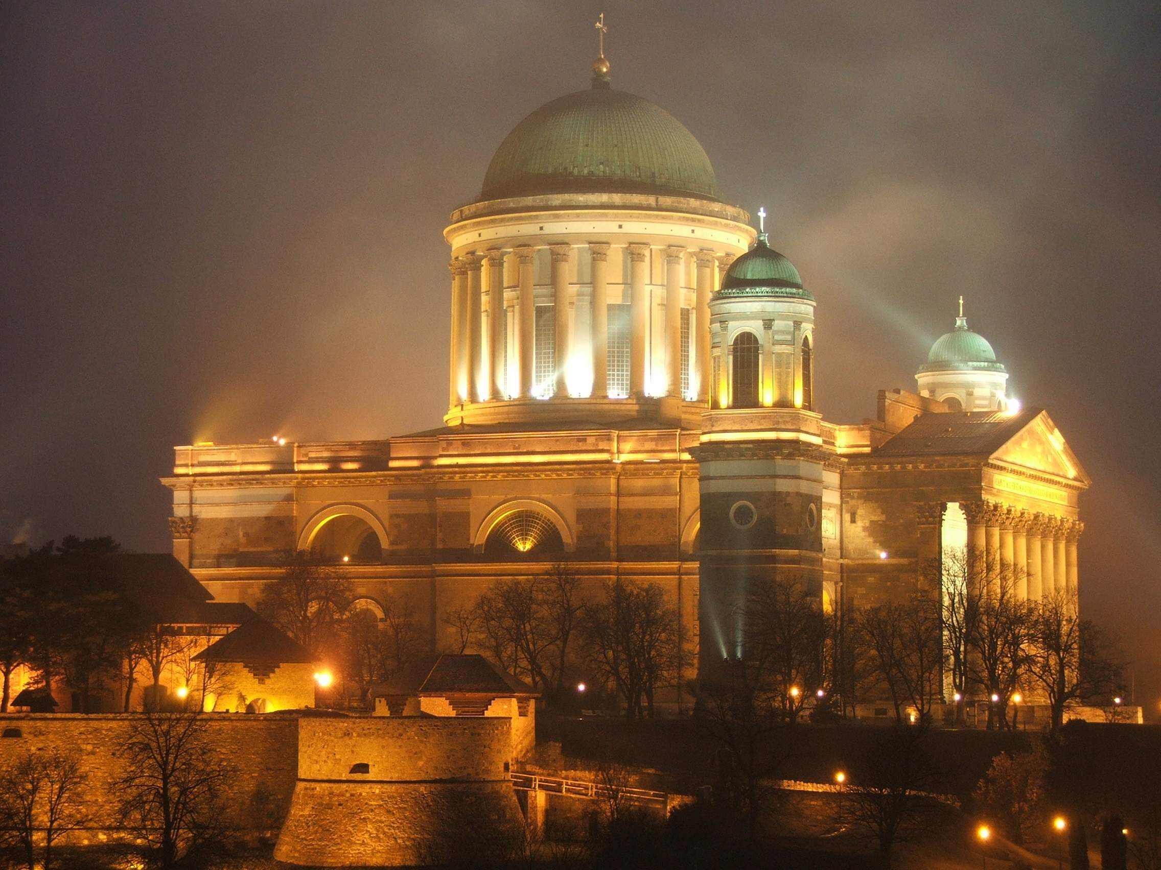 Govt to Contribute HUF 10 bn to Esztergom Basilica Reconstruction