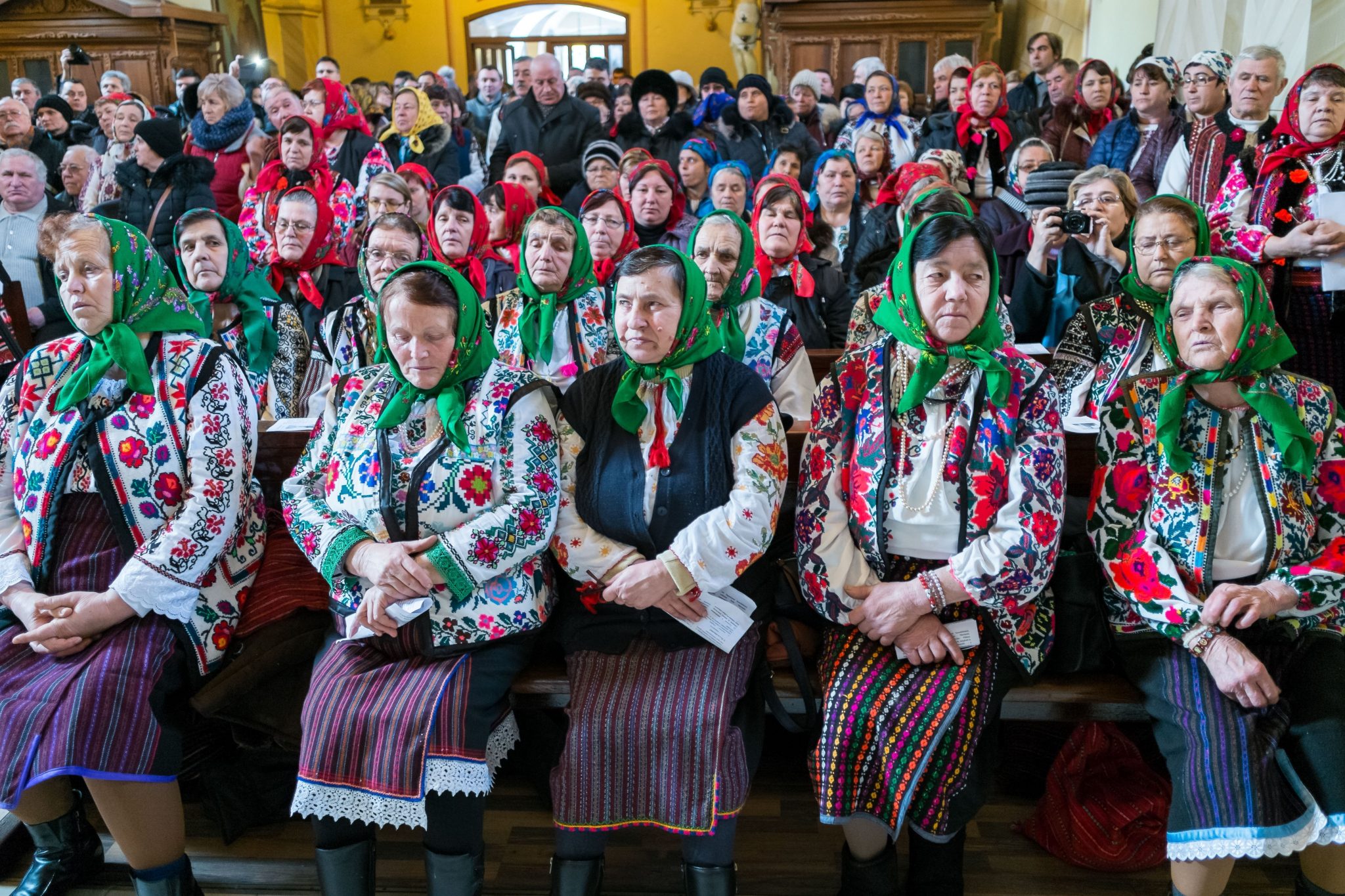 A Generations' Dream Come True: A Hungarian Mass Was Held for the Csangos in Moldavia