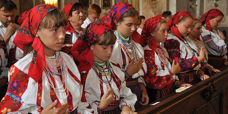 Csángó Priest: the Hungarian Identity of the Csangos is Deeply Rooted