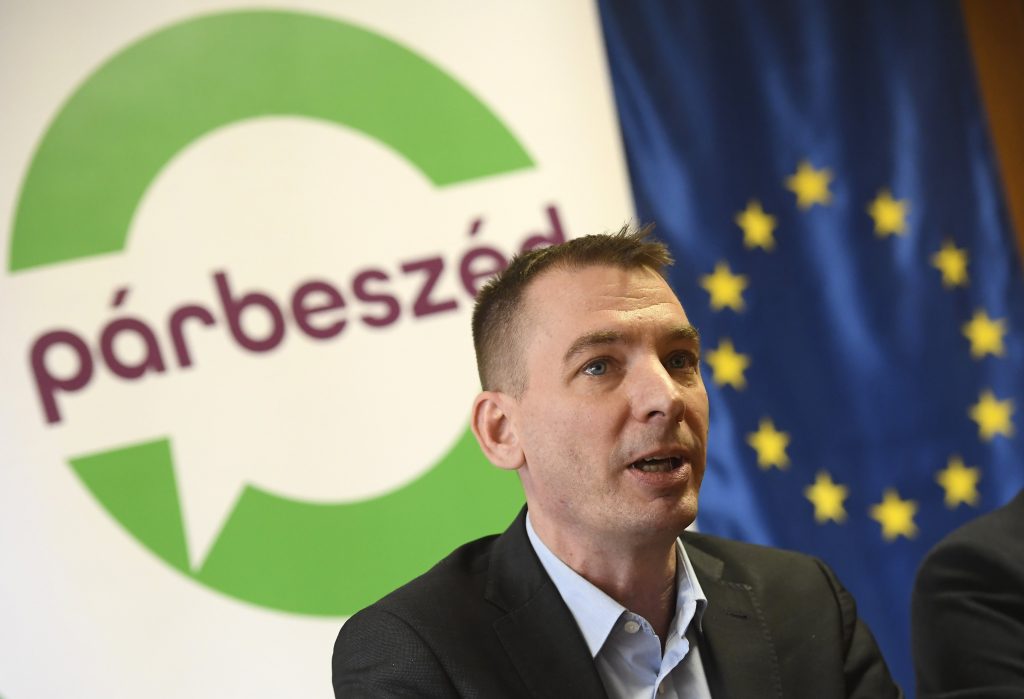 Fidesz Demands Dismissal of Jávor from Brussels after ‘Bungabunga’ Tweet Insult to State Secretary post's picture