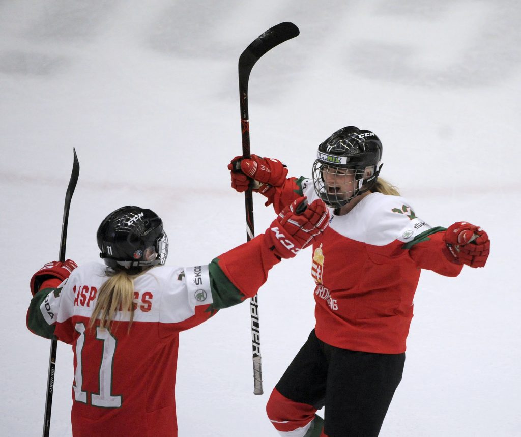 Hungarian Women’s Ice Hockey Team Earns Historic Promotion to Group A post's picture