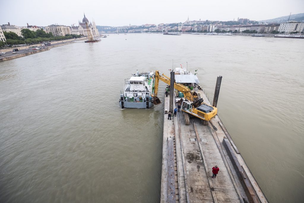 Ship Collision: Body of 19th Victim Found in South Budapest post's picture