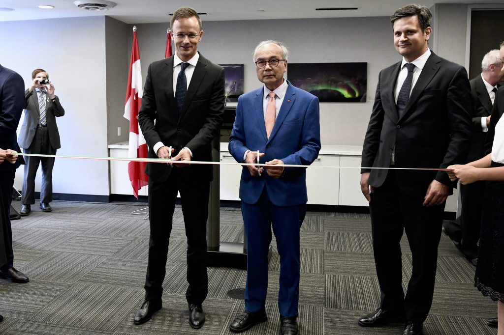 Foreign Minister Szijjártó Opens Consulate in Vancouver post's picture