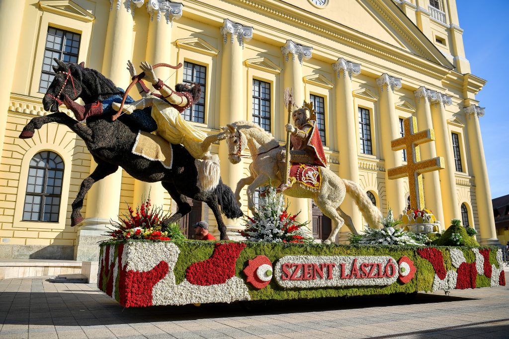 Half a Million Fresh Flowers, 1,600 Participants at This Year’s Debrecen Flower Carnival post's picture