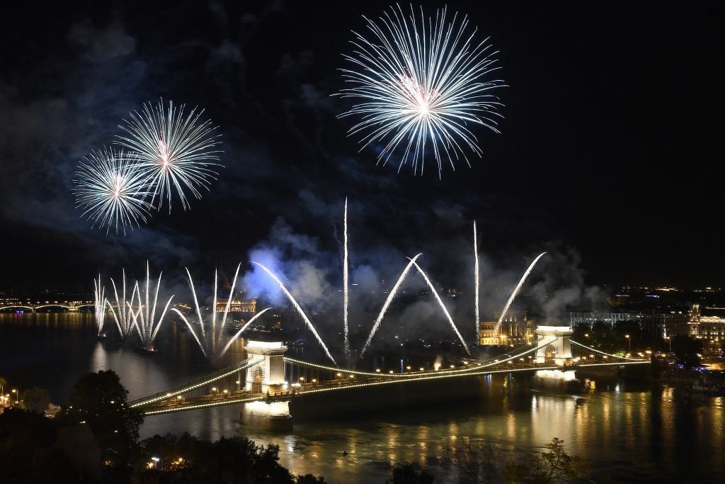 Hungary Today Wishes a Very Happy and Prosperous New Year! post's picture