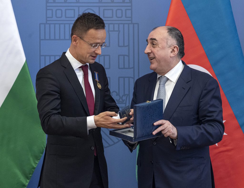 Azerbaijan Awards Foreign Minister Szijjártó for ‘Friendly Openness’ post's picture