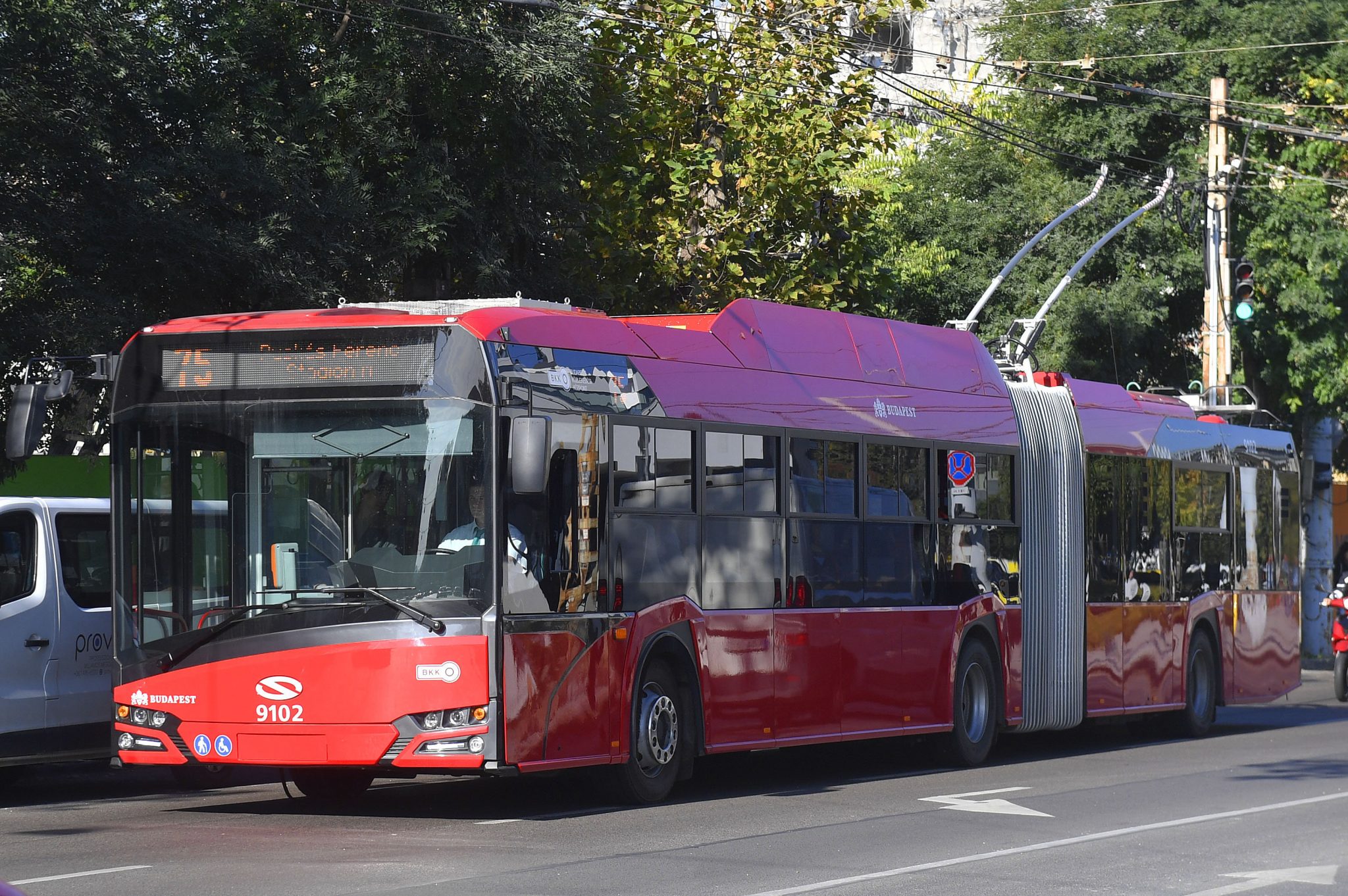 Budapest Assembly Approves Purchase of New Trolley Buses