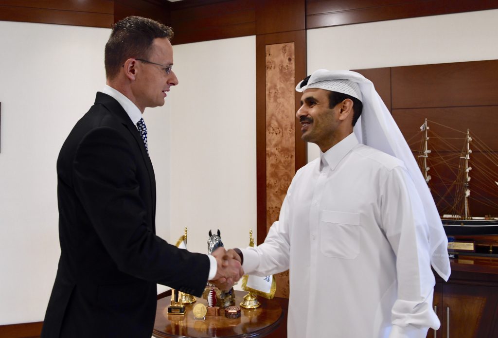 Szijjártó: Hungary Can Tap New Infrastructure to Buy LNG from Qatar post's picture