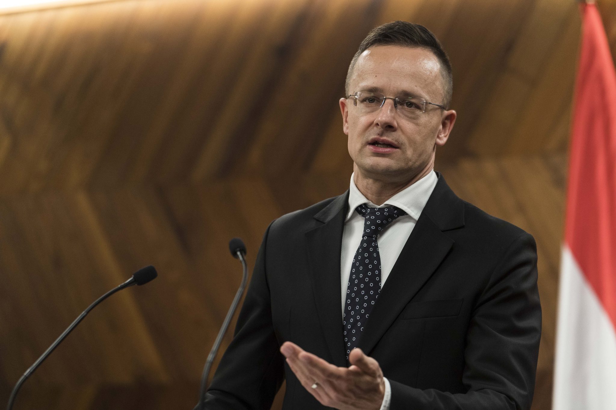 Szijjártó on EPP: 'We Wouldn't Like to Belong to a Pro-migration Party  Alliance that Defames European Values' - Hungary Today