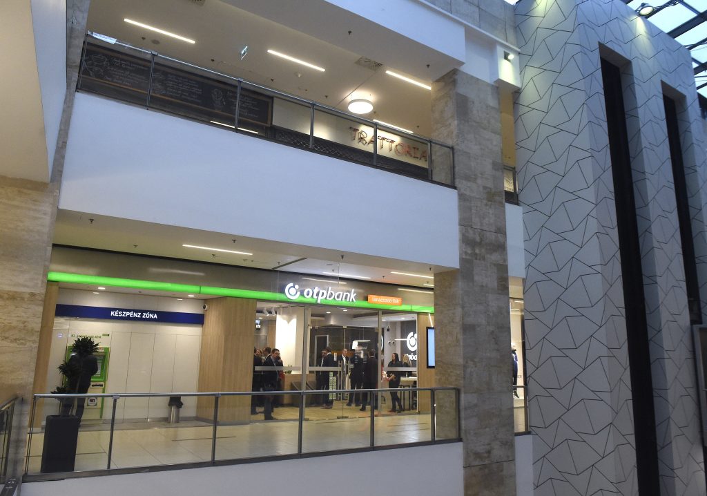 Hungary’s OTP Bank Considering Withdrawal from Russian Market post's picture