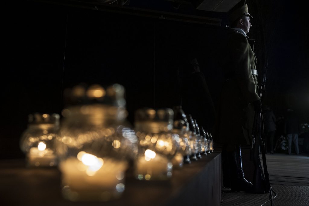 Hungarian Politicians Commemorate Victims of Communism post's picture