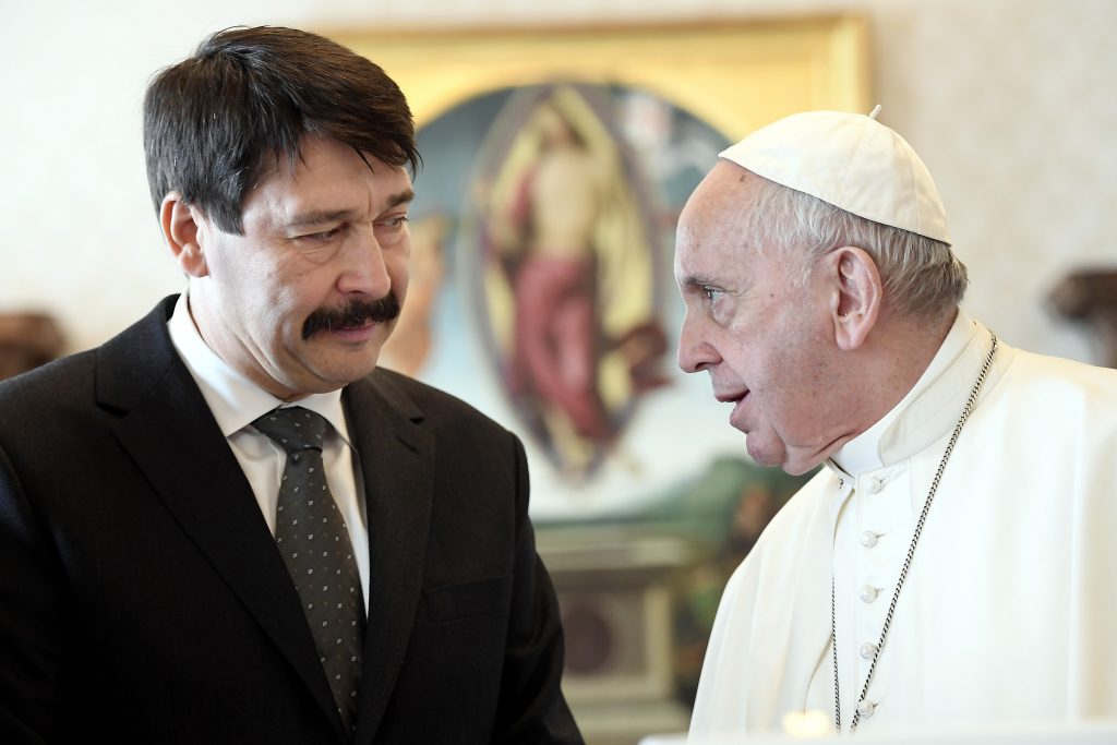 President Áder Invites Pope Francis to Visit Hungary post's picture