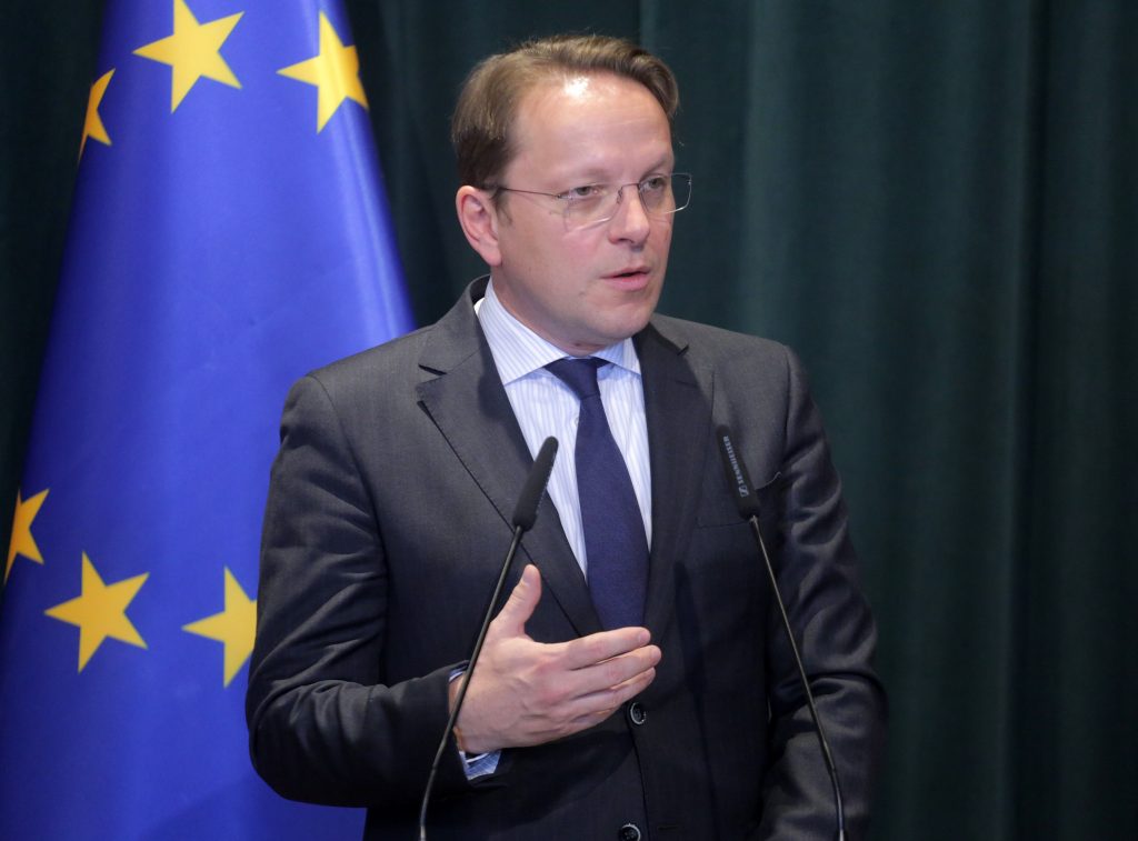 Commissioner Várhelyi: EU Wants Ukrainian Laws Satisfactory for Minorities post's picture