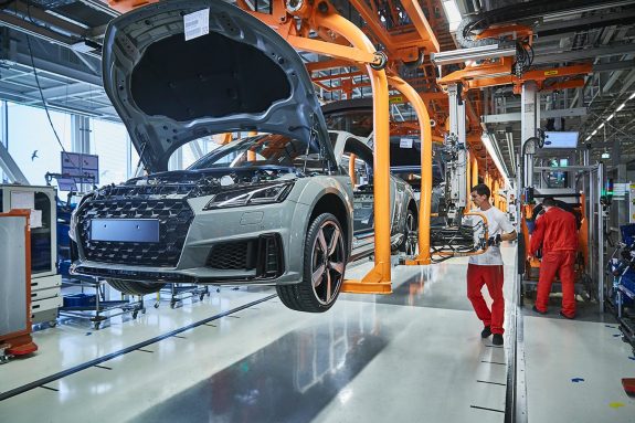 Audi Hungaria: No Exports to Russia! - Hungary Today