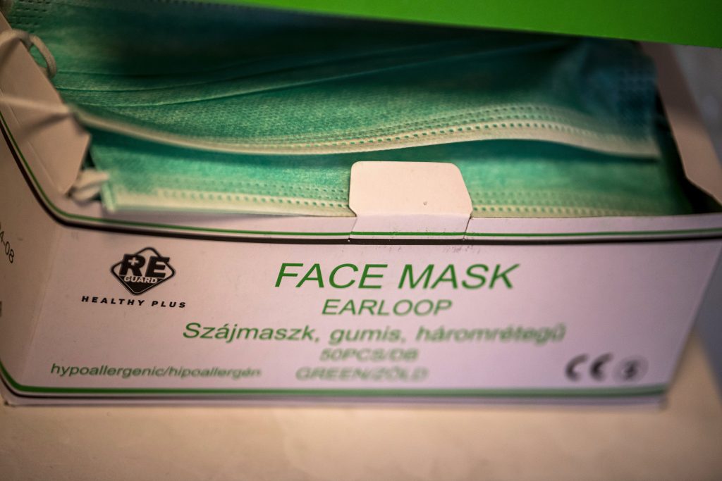 Coronavirus: Protective Masks to be Distributed to Budapest Social Workers post's picture