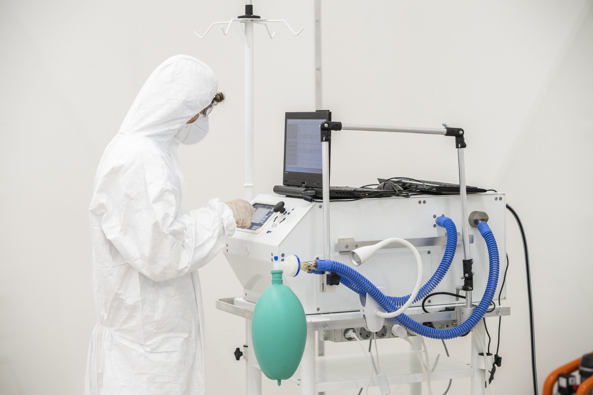 Production of Hungarian Ventilators and Covid Tests Begins