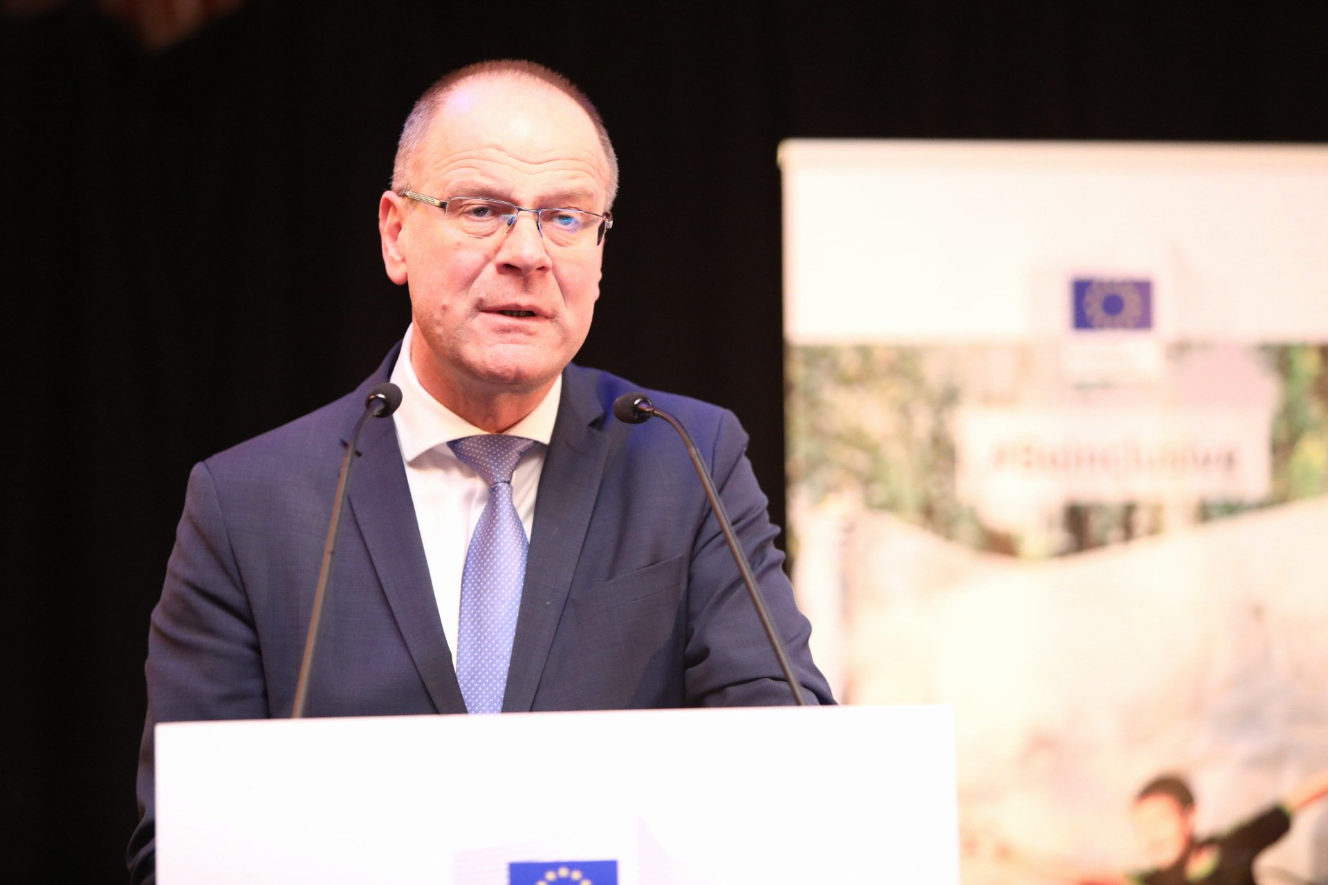 EU Summit: Political Victory Goes to Central Europe, says Former EU Commissioner