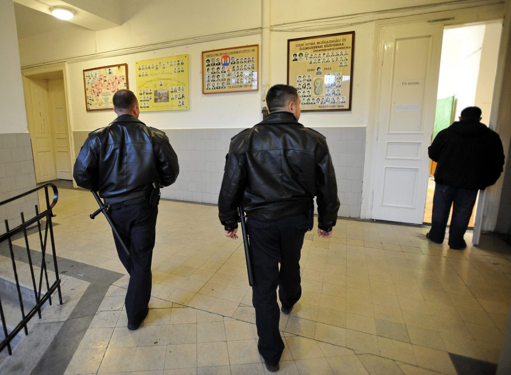 School Guard Program: Two-thirds of Applicants Unfit, Rejected post's picture