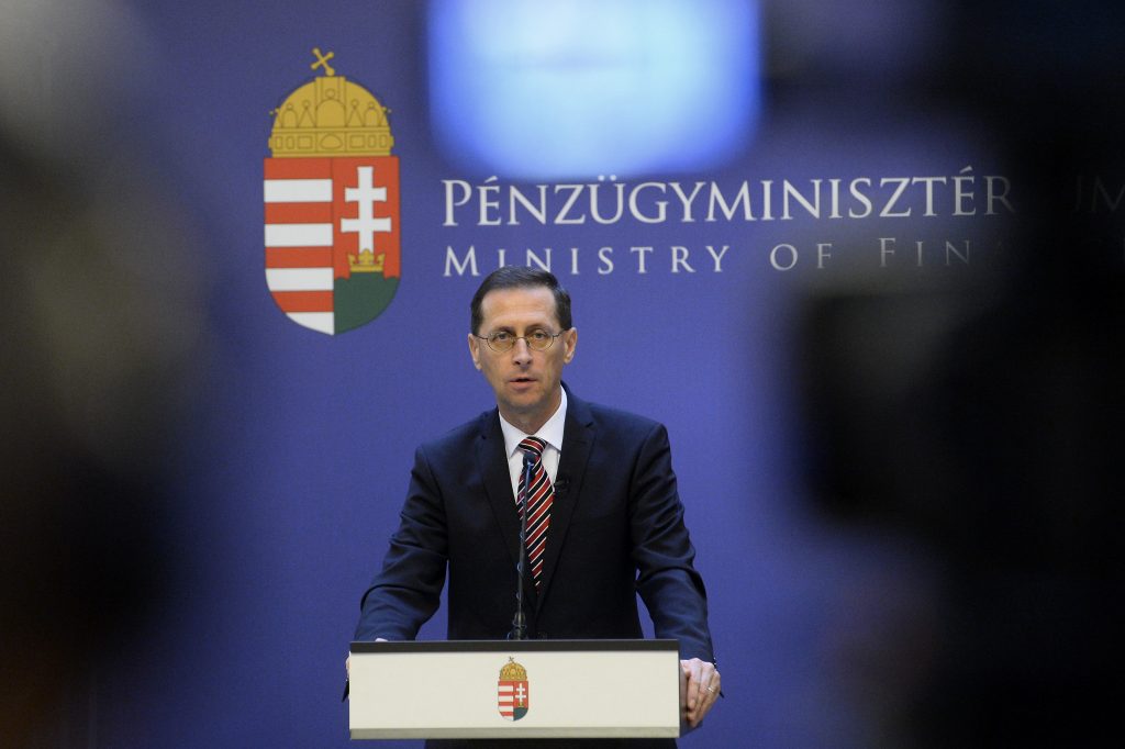 Finance Minister: Economic Protection Measures to Continue into Autumn post's picture