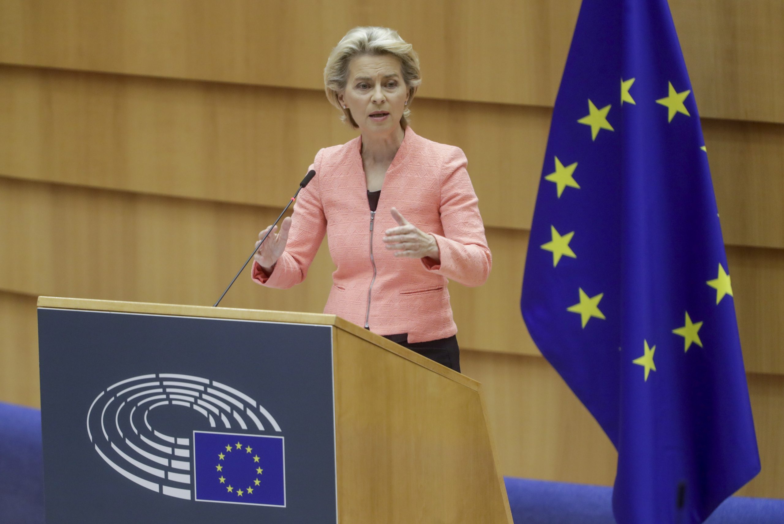 Von der Leyen Urges Joint EU Fight Against Coronavirus, Wants EU Funds Tied to Rule of Law Criteria