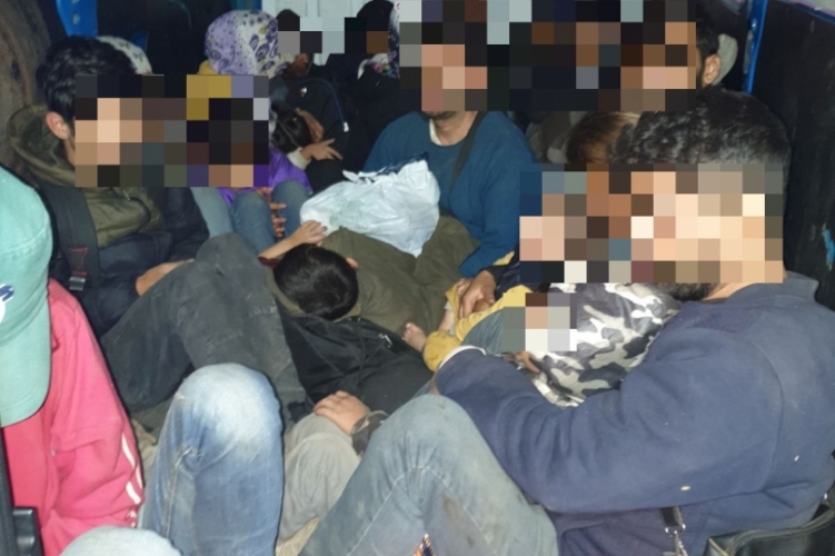 Twenty-six Syrian Border Violators Found in Slovak Van post's picture