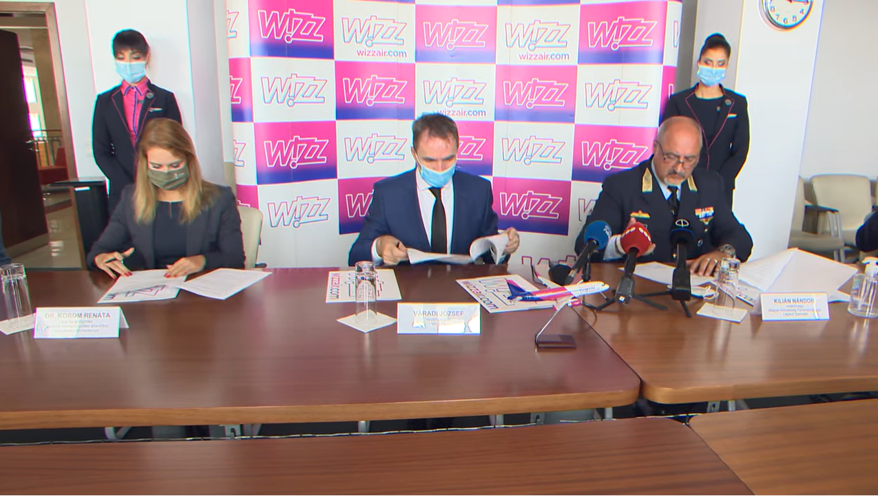 Armed Forces, Wizz Air Sign Cooperation Pact on Personnel Training