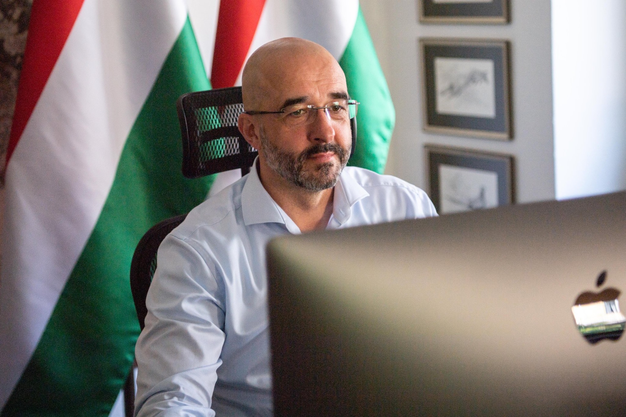 Twitter: Suspension of Hungarian Government's Official Account 'Simply a Mistake,' Page Restored