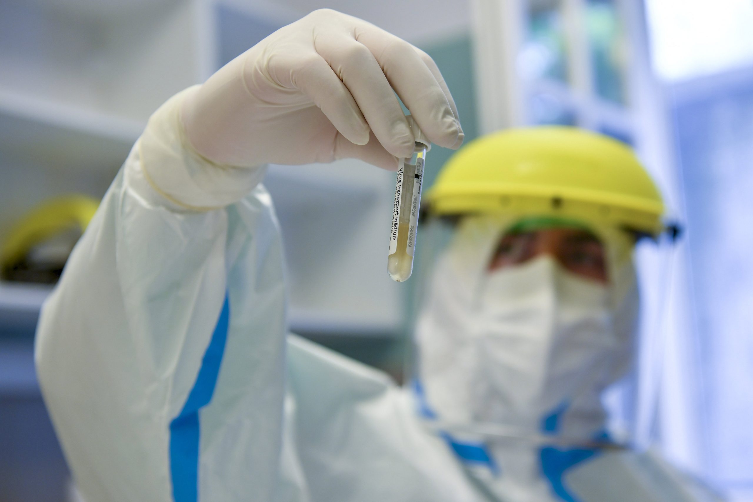 Coronavirus: First Hungarian Patients Receive Richter-produced Remdesivir